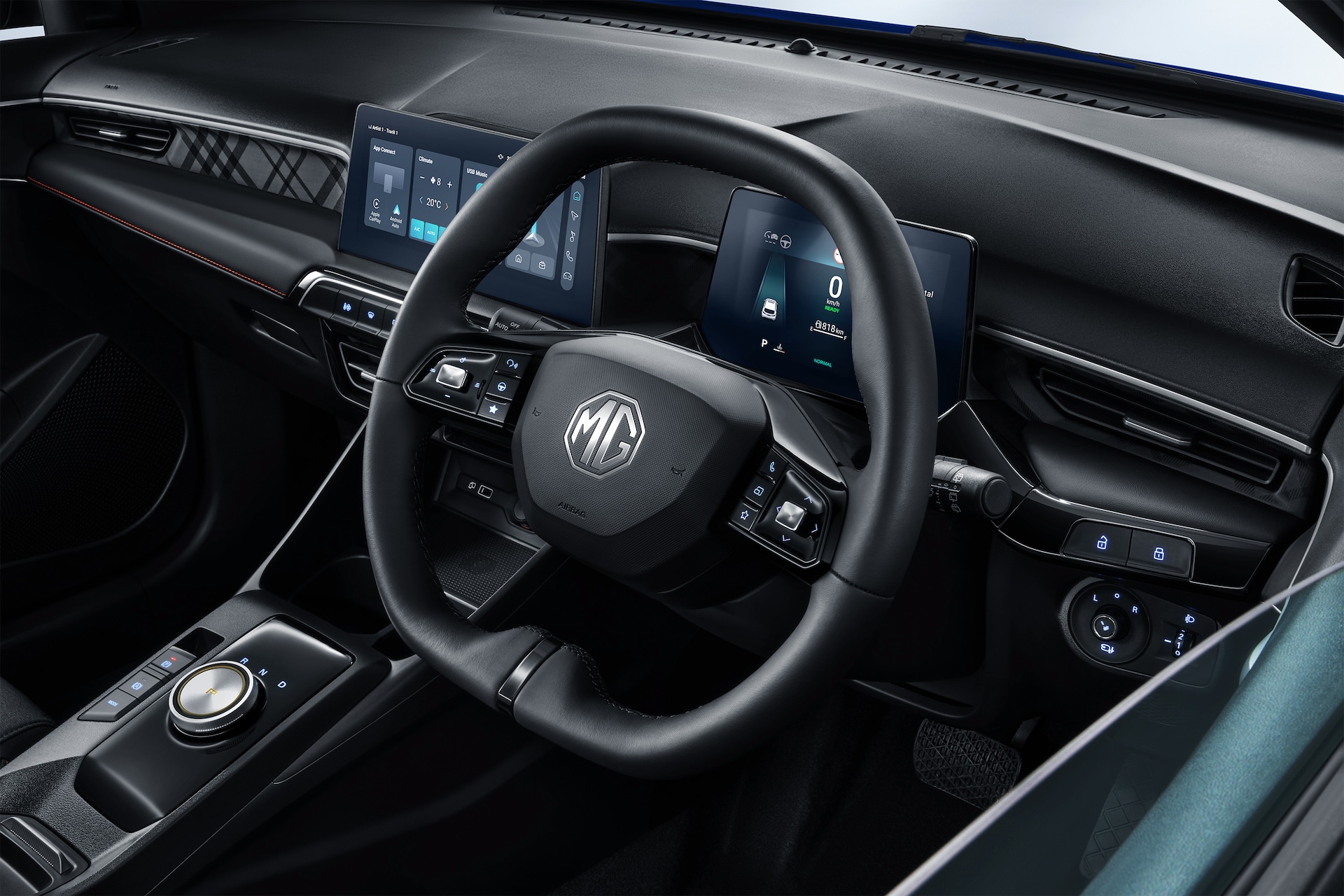 MG3 Hybrid Steering Wheel